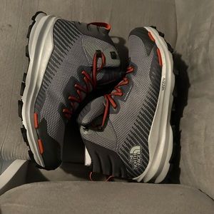 Northface Men's Vectiv Fastpack Mid Futurelight Boots